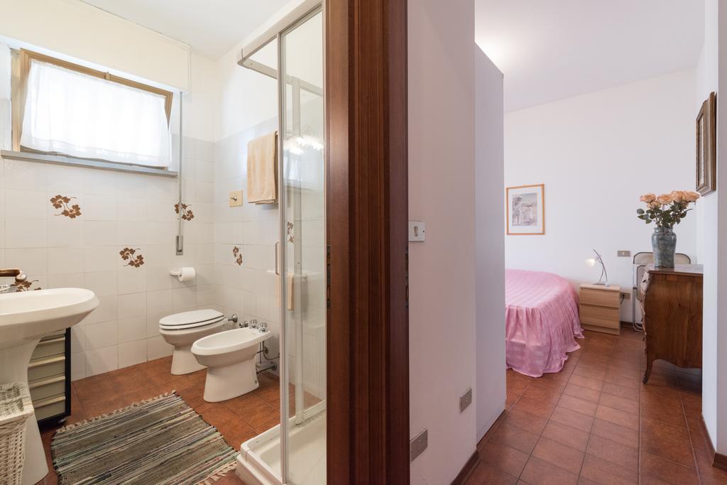Comfort Beach House Marina di Massa Exterior photo